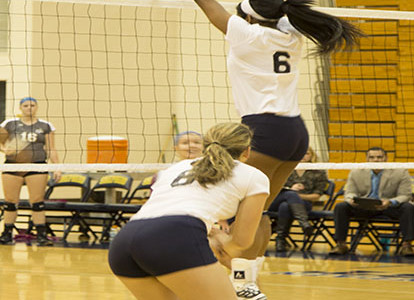 Rams Volleyball Splits Weekend