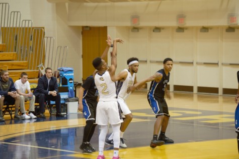 Steffen Davis sets up for one of his foul shots against Glenville State