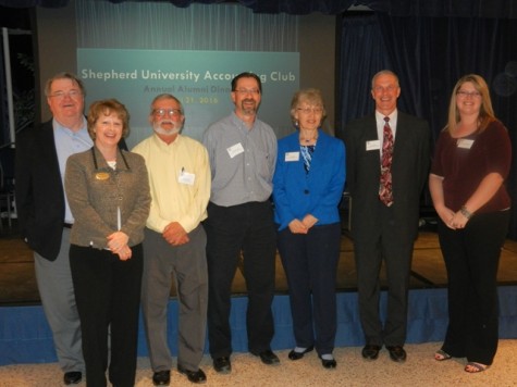 Faculty and staff who attended the accounting club's annual Alumni Dinner on April 21.